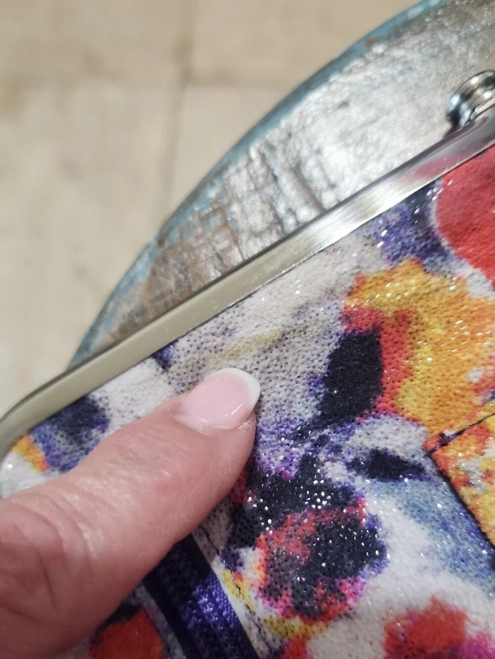 Hobo Magnetic Floral Print Clutch Fold Wallet Purple Multicolor Leather